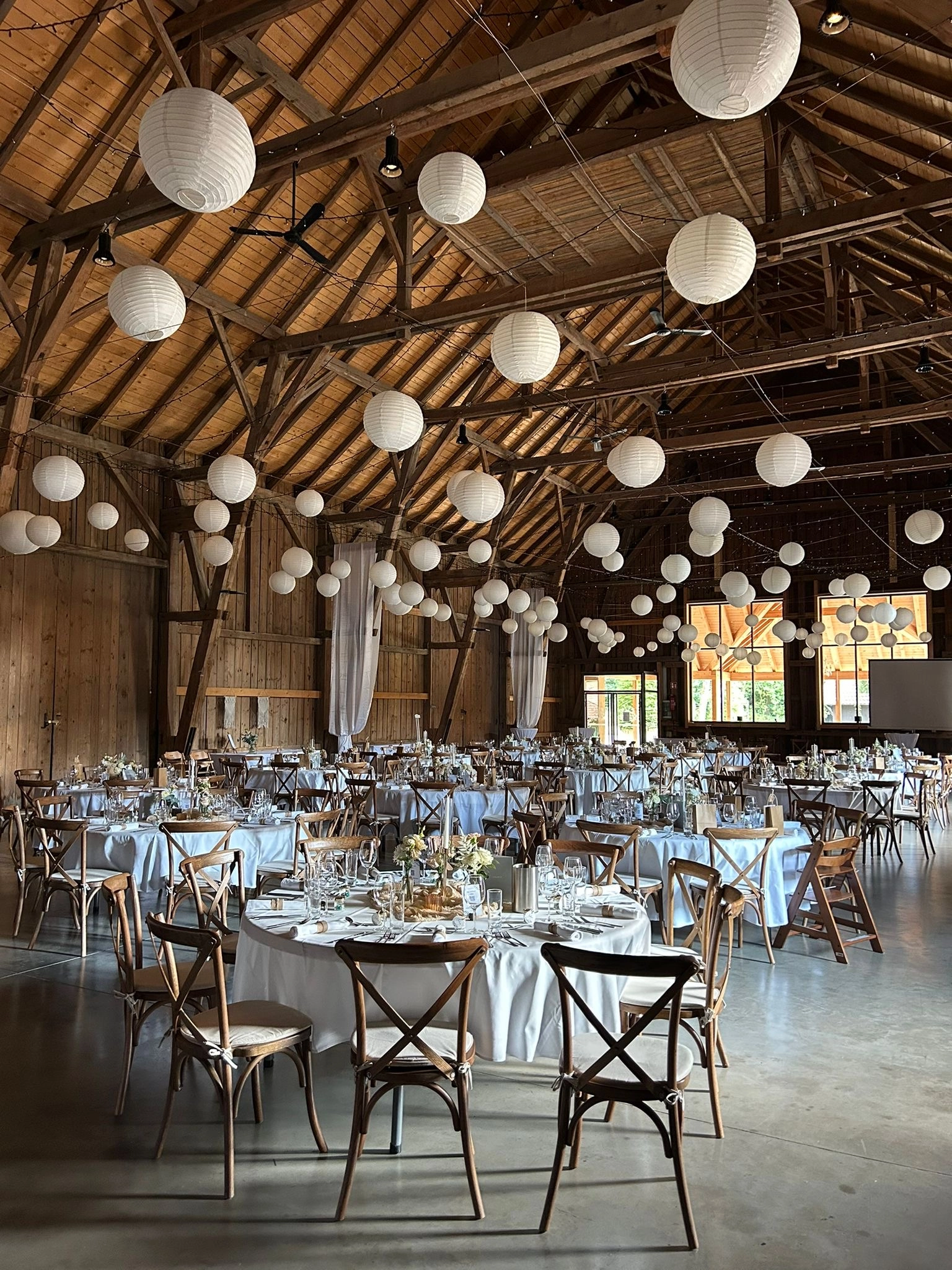 Tischdekoration vom Blumenstadl Mering